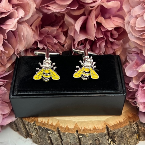 Black and Yellow Bumblebee Cufflinks - Picture 14 of 15